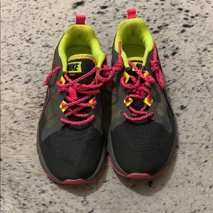 Nike Mak youth size 4